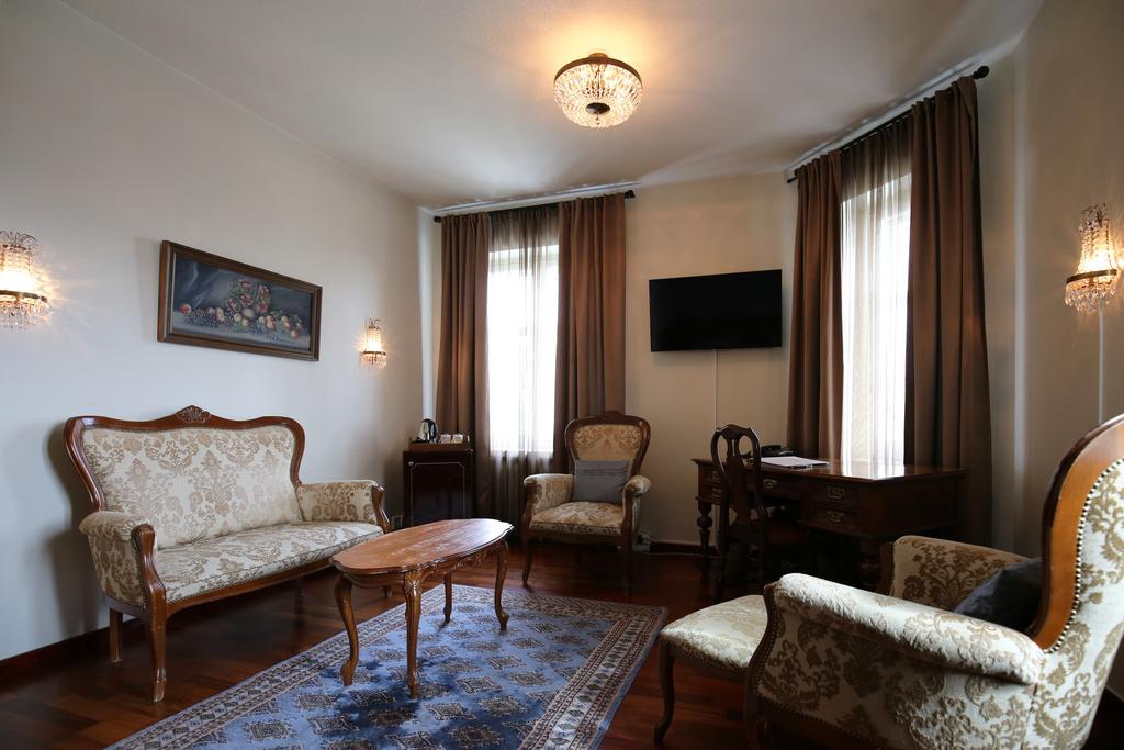 Boutique Hotel Yoepuu Jyvaskyla Bagian luar foto