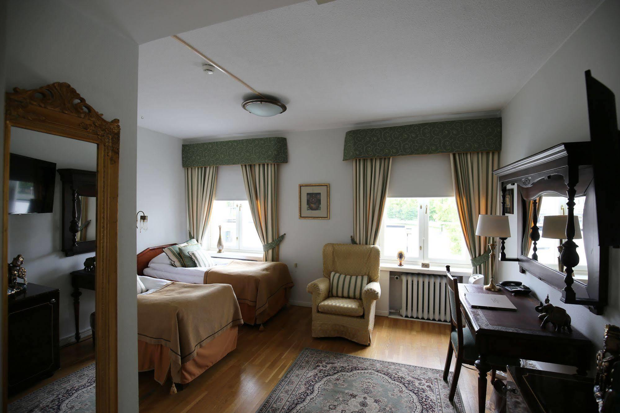 Boutique Hotel Yoepuu Jyvaskyla Bagian luar foto
