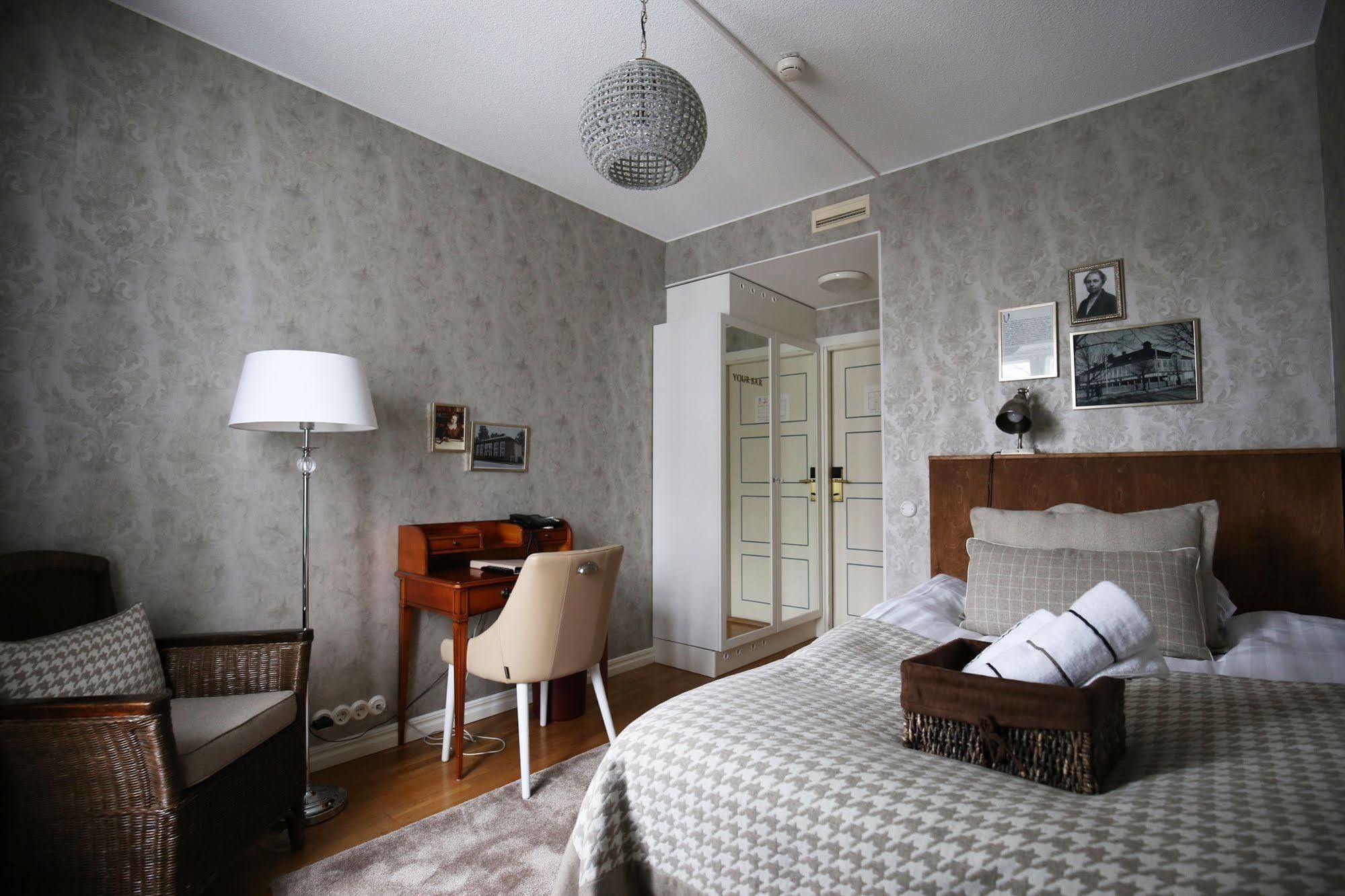 Boutique Hotel Yoepuu Jyvaskyla Bagian luar foto