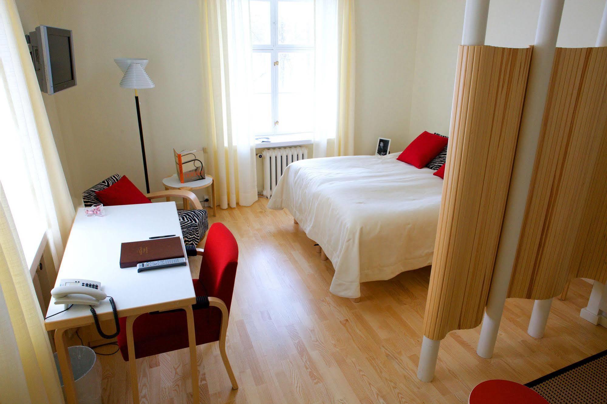 Boutique Hotel Yoepuu Jyvaskyla Bagian luar foto